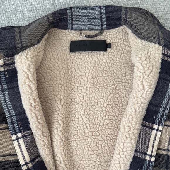 Jenni Kayne Farmhouse Plaid Sherpa Jacket - Picture 7 of 14